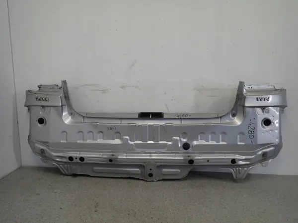 Toyota Yaris I 99-05 Hinterachse OEM 199 image 2