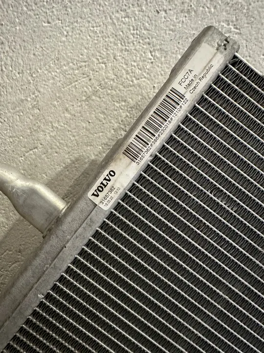 Enfriador de agua adicional Volvo XC60 II V60 S60 V90 Mild Hybrid image 4