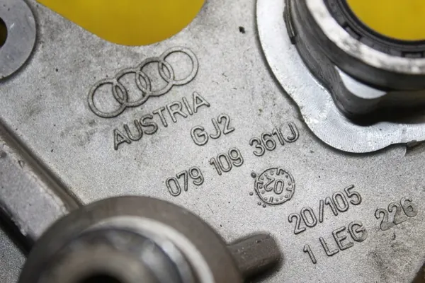 Audi OE 079109361J Vevaxelhus - Begagnad image 10