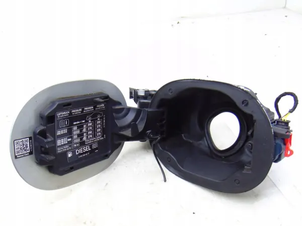 Polttoaineläppälukko OEM A1766300067 Mercedes W176 image 5