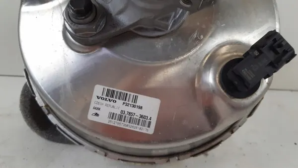 Bomba de servofreno Volvo V60 II OEM P32130198 image 4