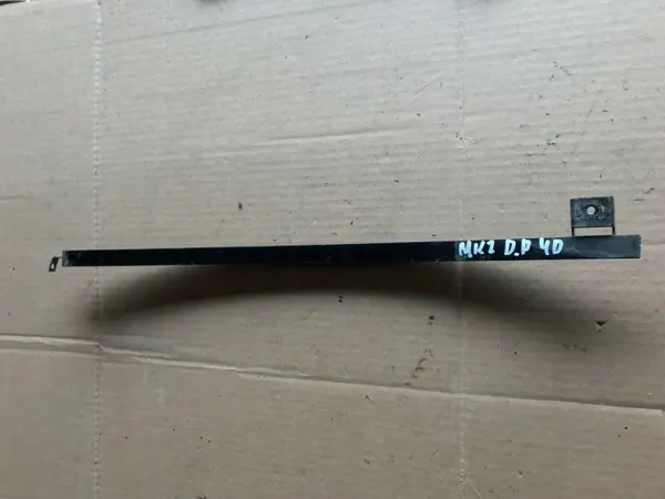 OEM ROC1479 Oikea Puoli Etuoven Ikkunalista image 2
