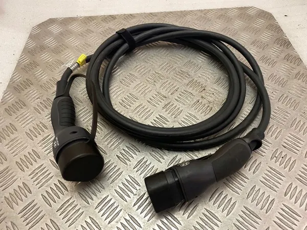 UTO34421 OEM latauskaapeli Hyundai Kona sähköautolle image 2