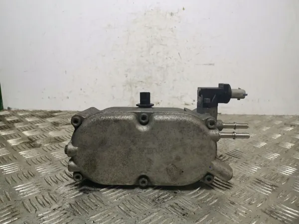 Filtro de combustível Jeep OEM FOB18366 - Usado image 3
