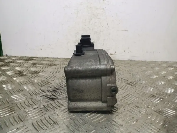 Filtro de combustível Jeep OEM FOB18366 - Usado image 5