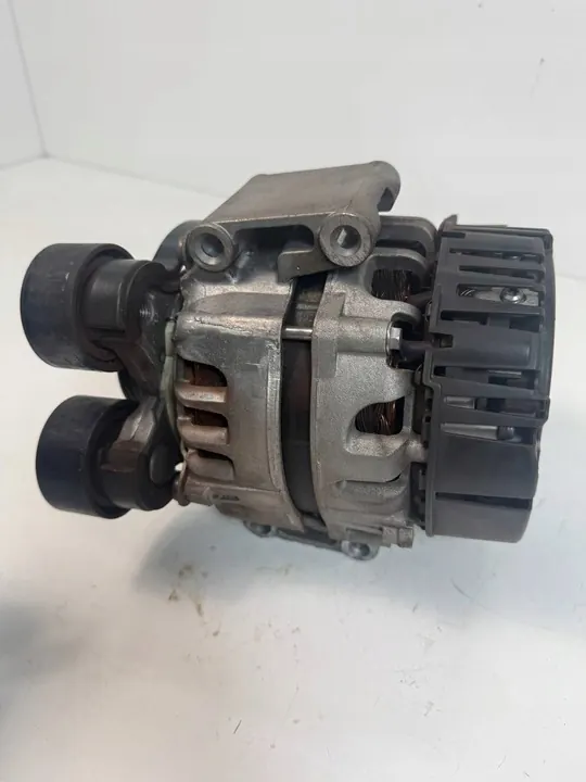 Audi A5 F5 2.0 TFSI Generaattori 06L903018H image 4