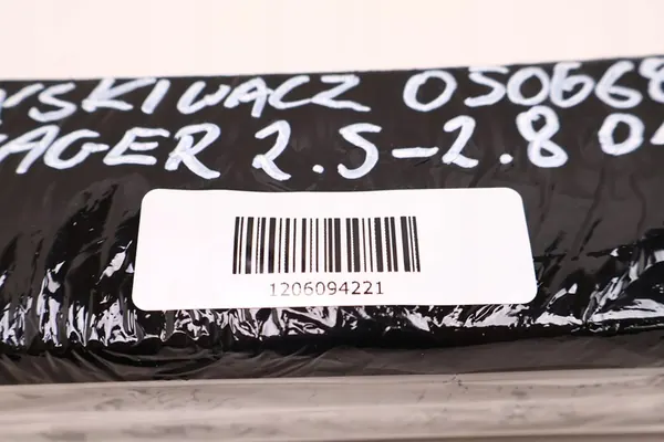 INIETTORE CHRYSLER VOYAGER 2.5/2.8 05066820AA image 8