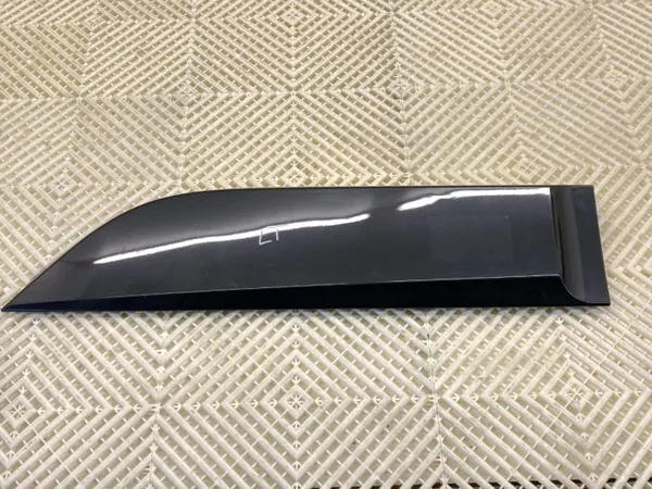 OEM 828770009R Vänster Bakdörrlist för Renault image 2