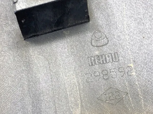 OEM 828770009R Vänster Bakdörrlist för Renault image 4
