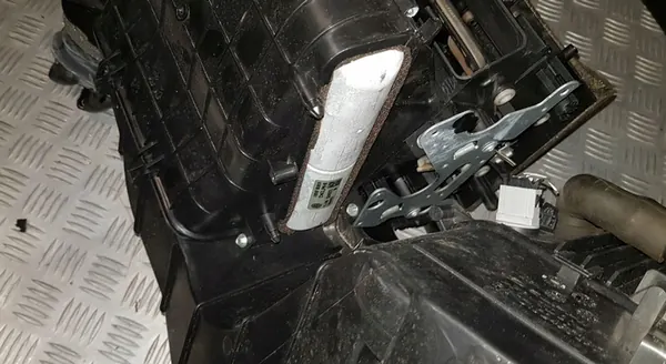 Porsche Cayenne 7L Lift Verwarmingskern Behuizing 7L0820005FJ image 5