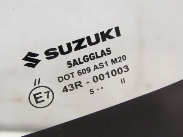 Etulasi SZYBA VITARA III Suzuki Vitara III:lle image 3