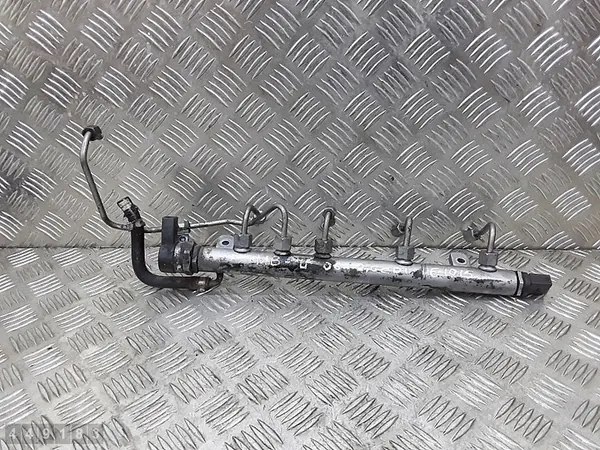 Trilho de combustível Mercedes B Class 2006 2000CDI A6400702095 image 1