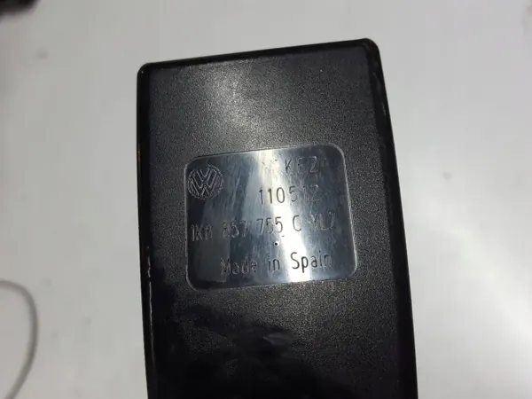 VW Scirocco turvavyön solki OEM 1K8857755C vasen etu image 3