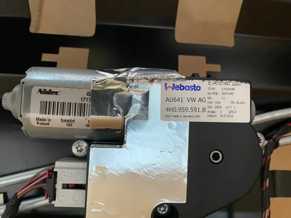 Schuifdak OEM 4H0877041D voor Audi A8 D4 4H image 9
