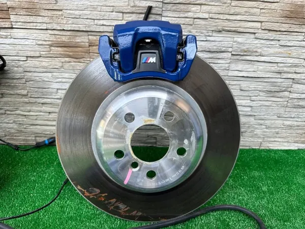 Étriers et disques OEM 6875284 pour BMW X5 G05 image 8