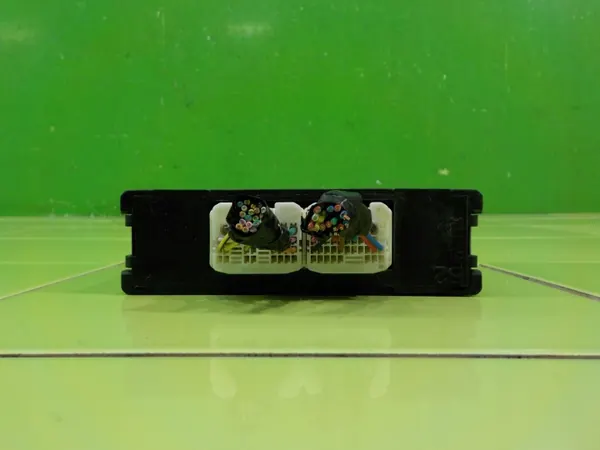 Vaihteiston ohjausmoduuli OEM 31711AN501 Subarulle image 3