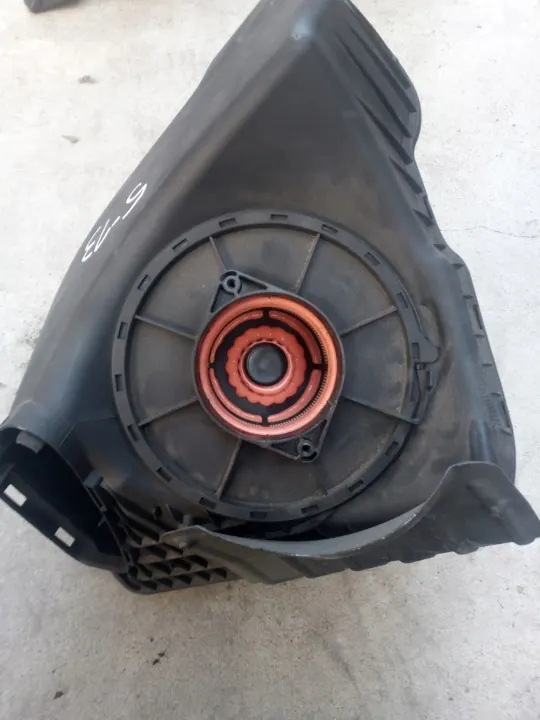 Audi A6 C7 2.0 TDI Luchtfilterhuis OEM 4G0133838L image 3