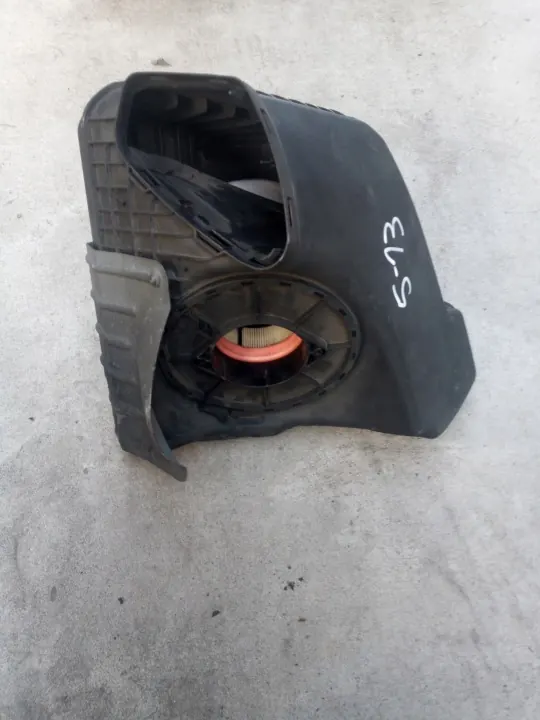 Audi A6 C7 2.0 TDI Luchtfilterhuis OEM 4G0133838L image 6