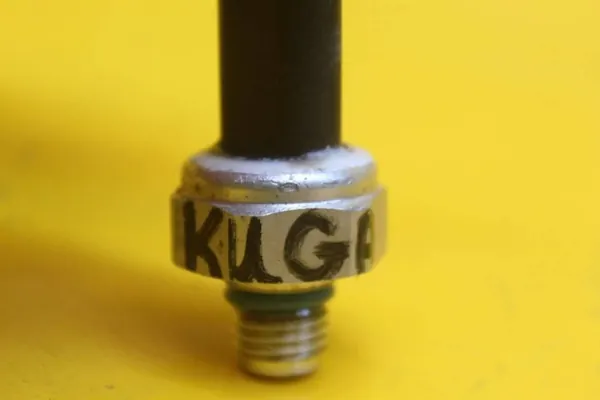 Sensor de presión de aceite Ford Kuga Transit Fiesta GN1A9D290BA image 7