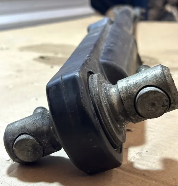 Mercedes Actros MP4 ohjaamonnostosylinteri OEM A0035534005 image 5