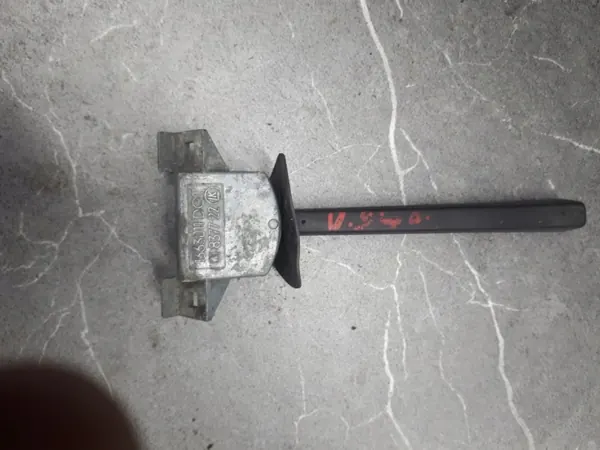 Interruptor limpiaparabrisas OEM 1363011 Volvo 240 - Usado image 2