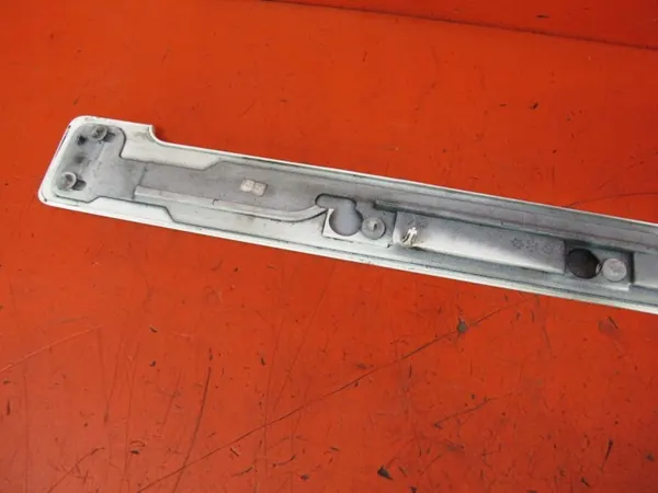 OEM 9808384280 Schiebetürleiste für Transporter image 5
