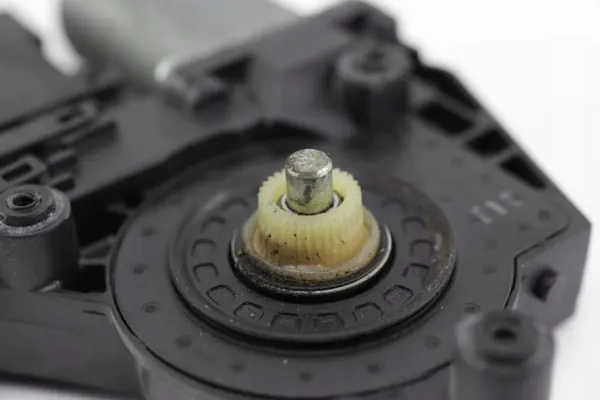 Motor de ventanilla delantero derecho OEM 105413-301 Seat Leon I image 5
