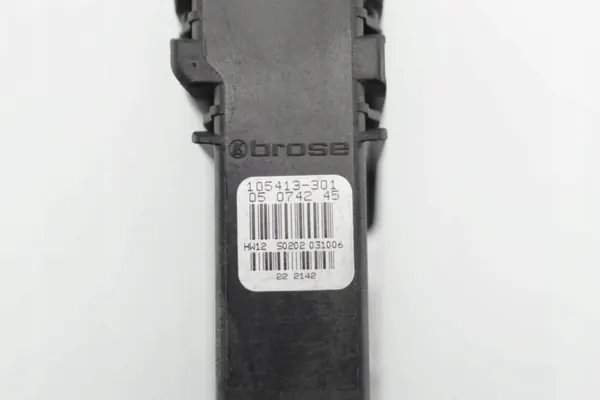 Motor de ventanilla delantero derecho OEM 105413-301 Seat Leon I image 6