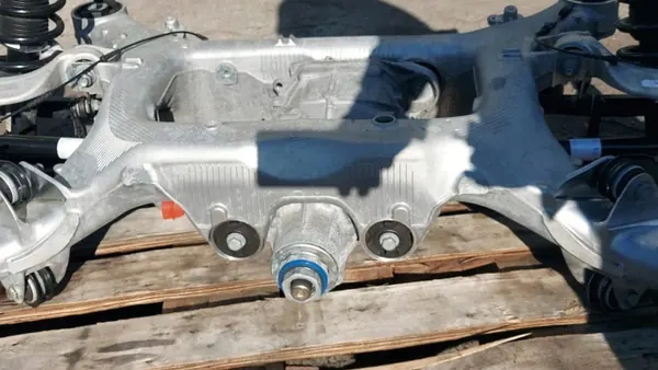 BMW 5 G60 G61 takajousitus differentiaali OEM image 7