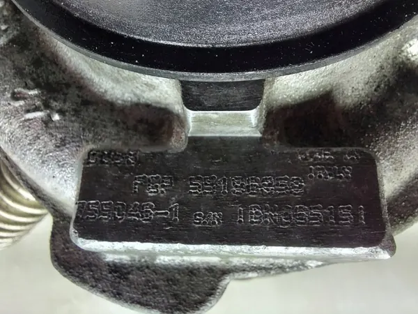 Turbo usado OEM 55196859 para Opel Vectra C 1.9 CDTI image 6