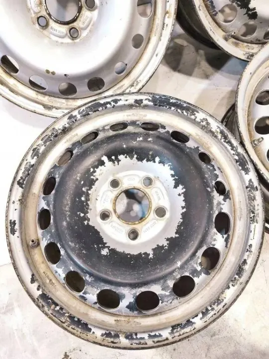 DT111100 Vorderer rechter Stoßdämpferhalter Ford Transit image 3
