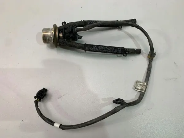 Inyector AdBlue Mercedes OEM A0004901113 - Usado image 4