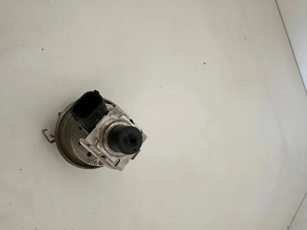 Inyector AdBlue Jaguar OEM 04440210502 - Usado image 4