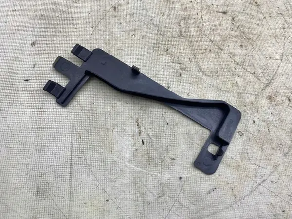 Suporte de para-choque dianteiro direito RENAULT CAPTUR OEM image 5