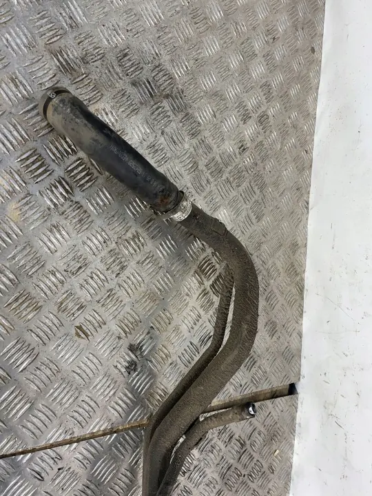 Cuello de Llenado Hyundai OEM FOB22046 - Usado image 4