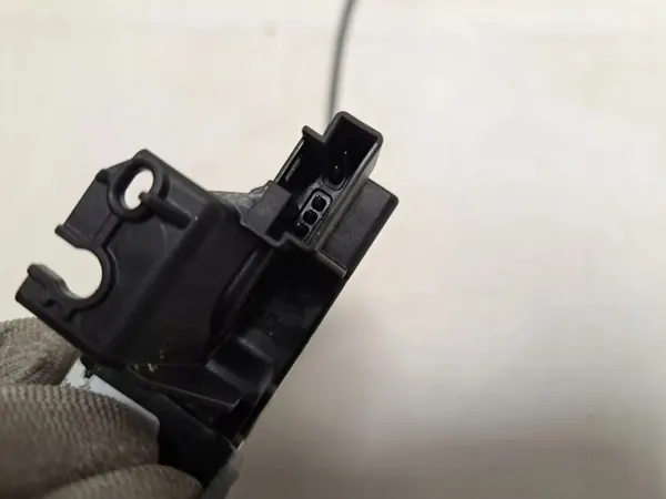 BMW OE 5A9C0D1 Tailgate Lock for iX1 2024 image 5