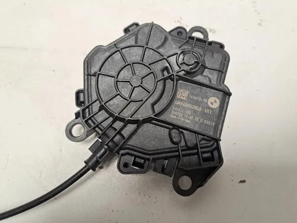 BMW OE 5A9C0D1 Tailgate Lock for iX1 2024 image 7