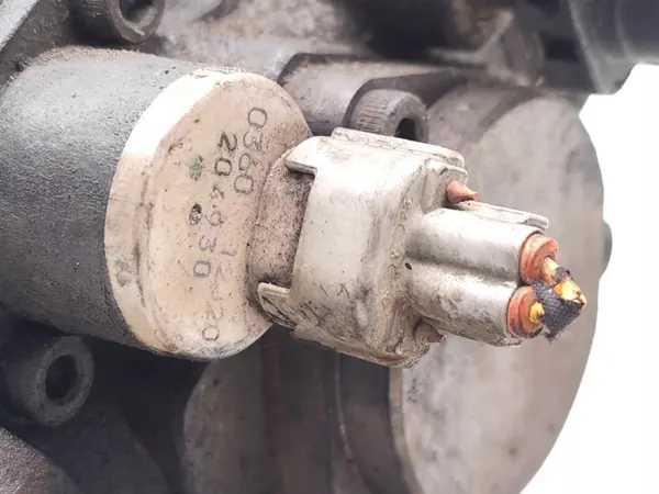 OEM 6C1Q-9B395-AD högtrycksbränslepump image 5
