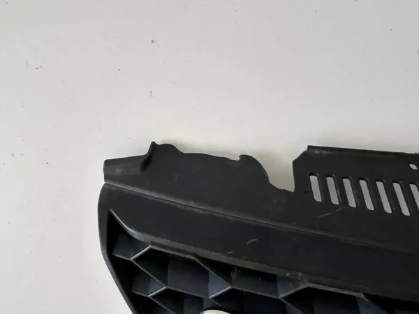 Volkswagen Golf VII 2014 Front Grille image 3