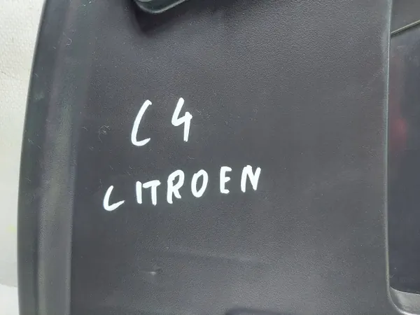 Guardaobjetos tablero derecho OEM 147506KASACJ Citroen image 3