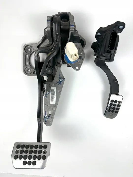 Gas- und Bremspedale - Chromabdeckungen - Ford Mondeo MK4 image 2