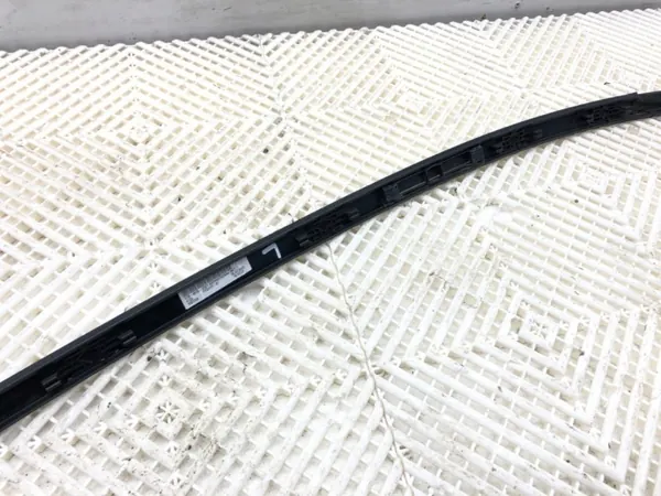 Moldagem de teto esquerda OEM 7433741 para BMW G30 image 8