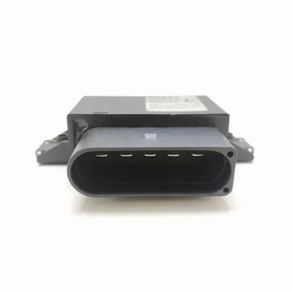 Audi Polttoainepumpun Ohjausmoduuli OEM 8K0906093F image 3