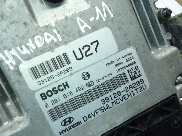 Hyundai I40 1.7 CRDI Motorstyrenhet OEM 39120-2A209 image 3