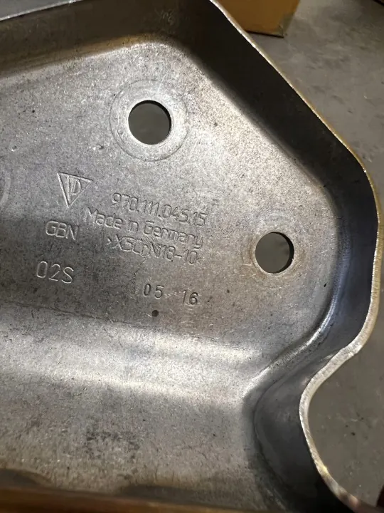 Soporte de escape Porsche OE 97011104515 image 4