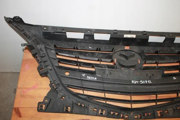 Grill MAZDA 3 13- BJS7-50712 image 4