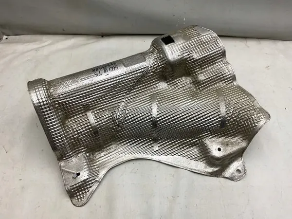 Volvo S60 III T5 warmteschild OEM 32325588 image 3