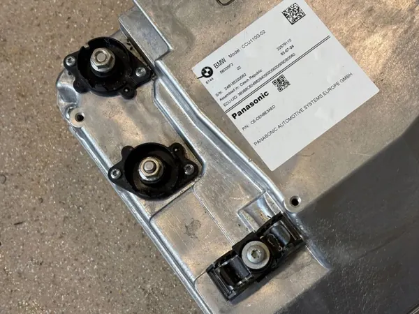 Inversor BMW X1 U11 OEM 5B335F3 - Usado image 5