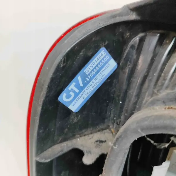 Nissan Primastar 2005 Luz trasera derecha image 7