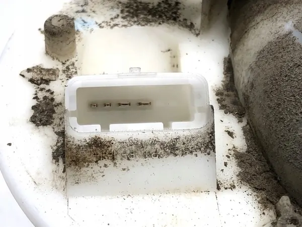 Bomba de Combustível Fiat 500 1.2 69CV Elétrica OEM 51806983 image 3